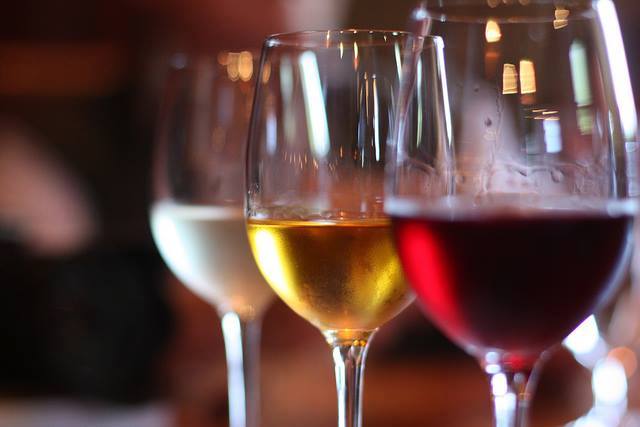 Välj rätt vinglas till ditt vin